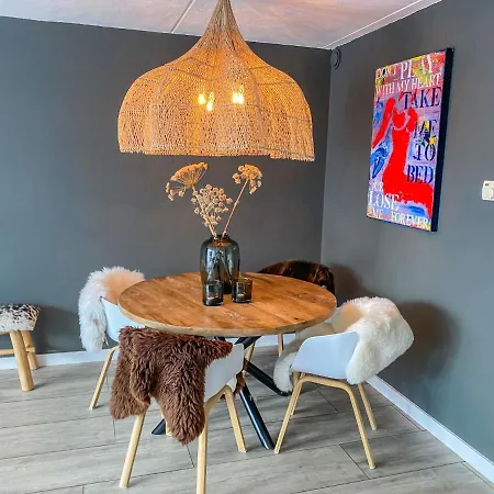 Apartment De Meerparel *